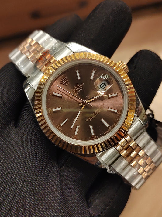 ساعة  ديت جست - مينا شوكلت