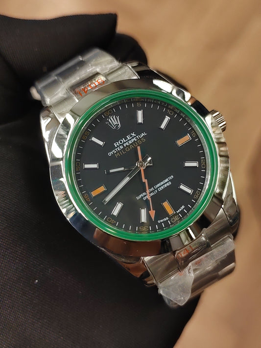 ساعة  ميلغوس - مينا سوداء