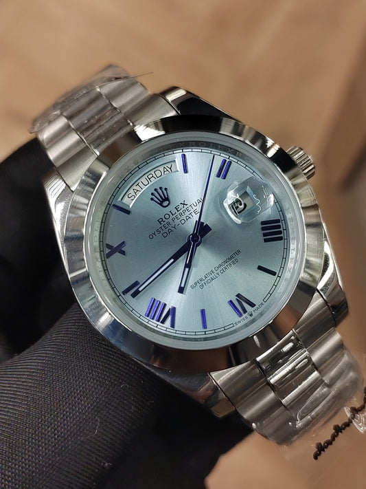 ساعة  داي ديت اصدار جديد - لون سماوي